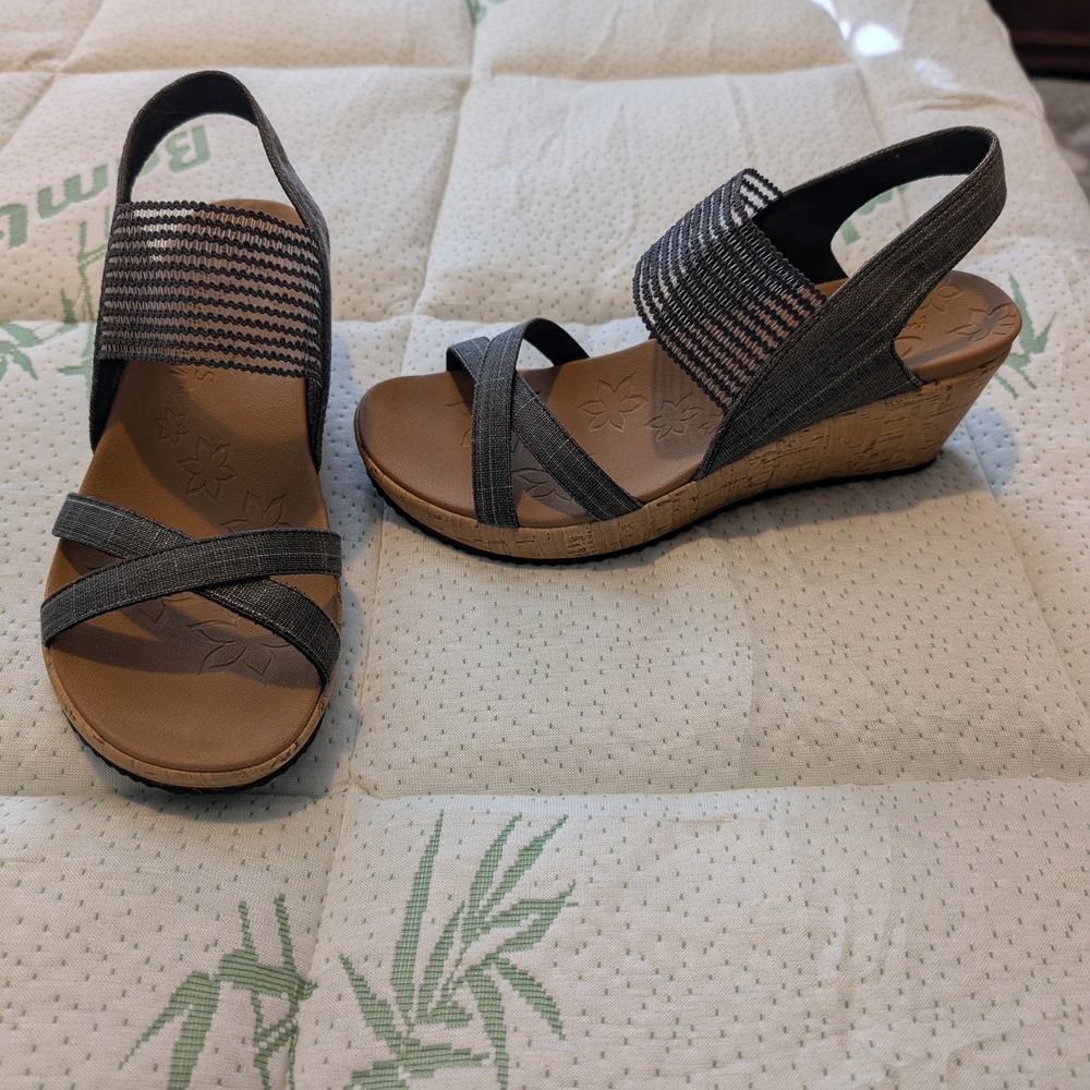 Skechers Black and Tan Wedges